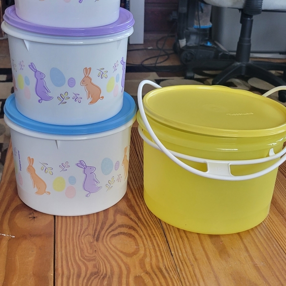 Tupperware easter set - Picture 2 of 2